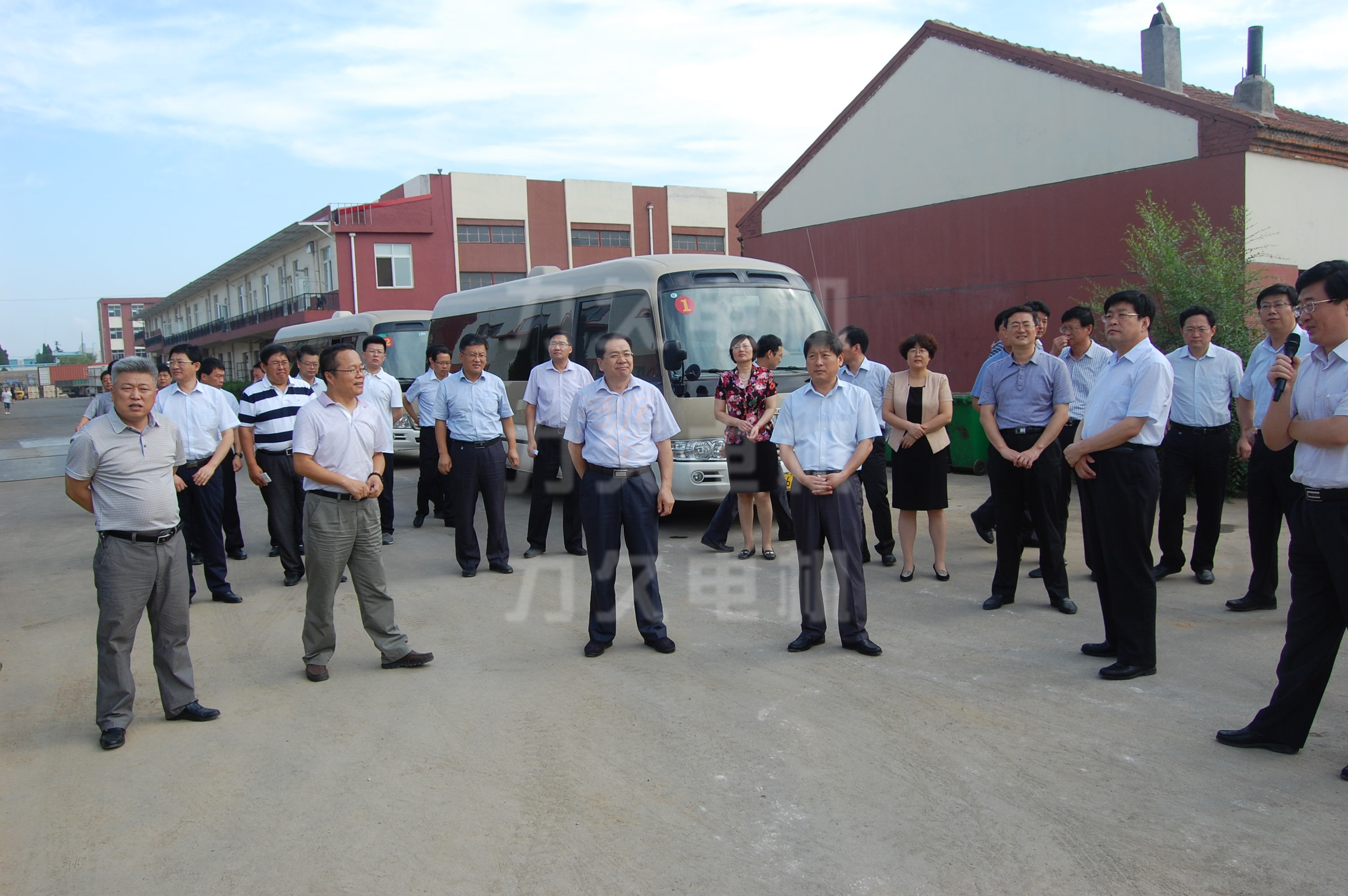 市委書記高書良來力久電機(jī)視察工作